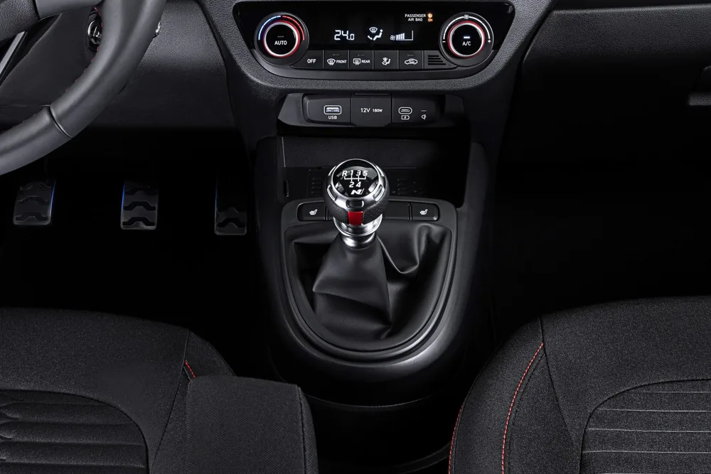 Intérieur Purple Gray i10